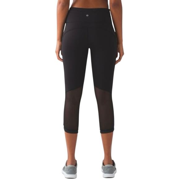Lululemon Hit It Black Mesh Cropped Leggings Size 4 - Picture 1 of 10